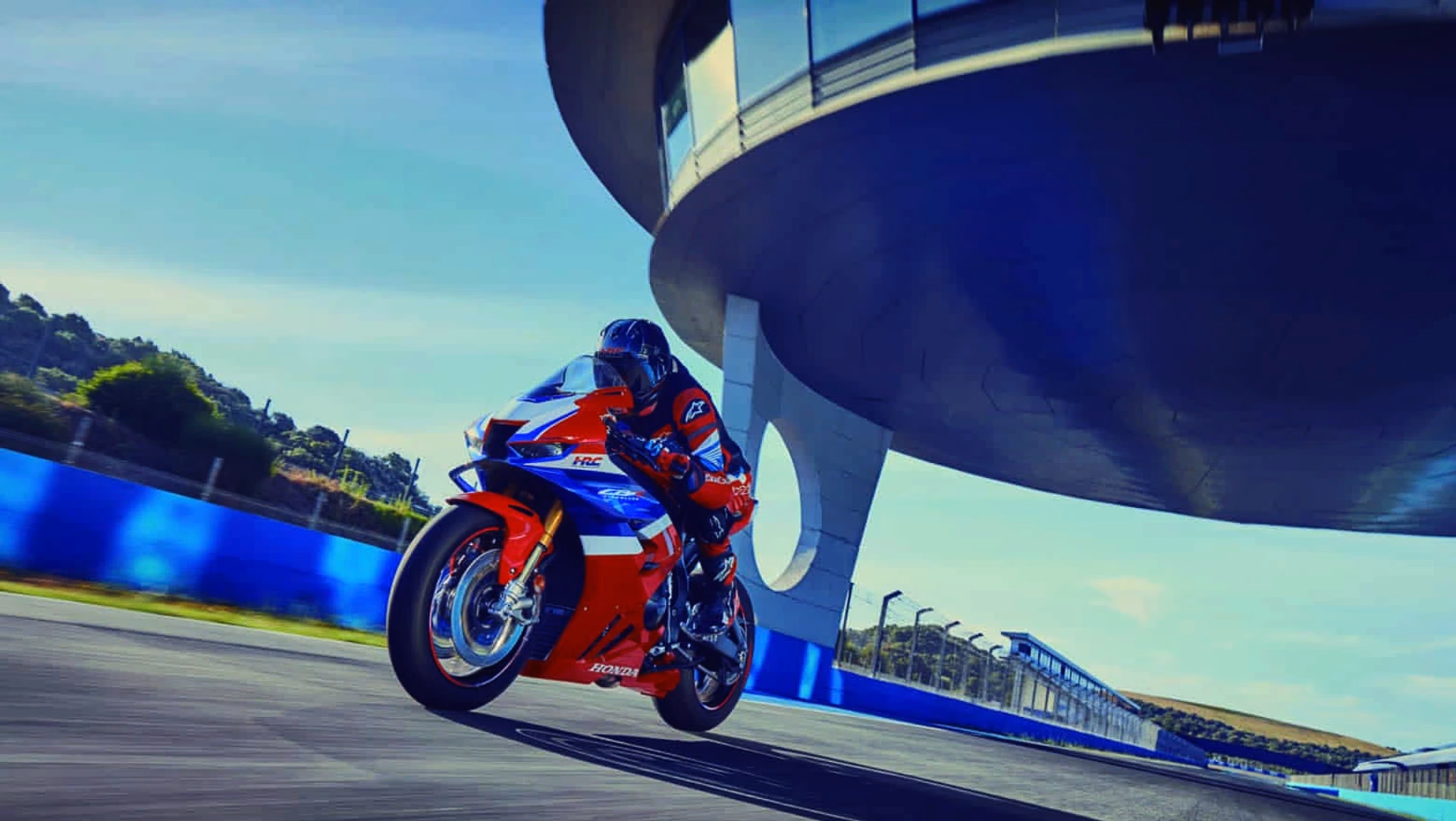 Cbr1000rr R Fireblade Sp Galeria De Imagem 08 - 8 de 55