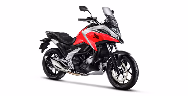 NC 750X vista 3/4 frente alternativa